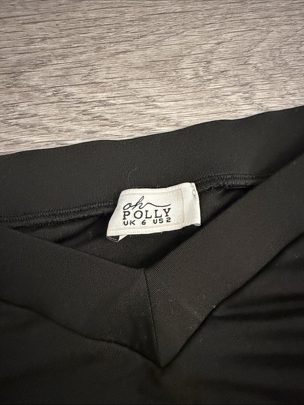 Oh Polly Black V-Waist Ruched Mini Skirt - Picture 3 of 3